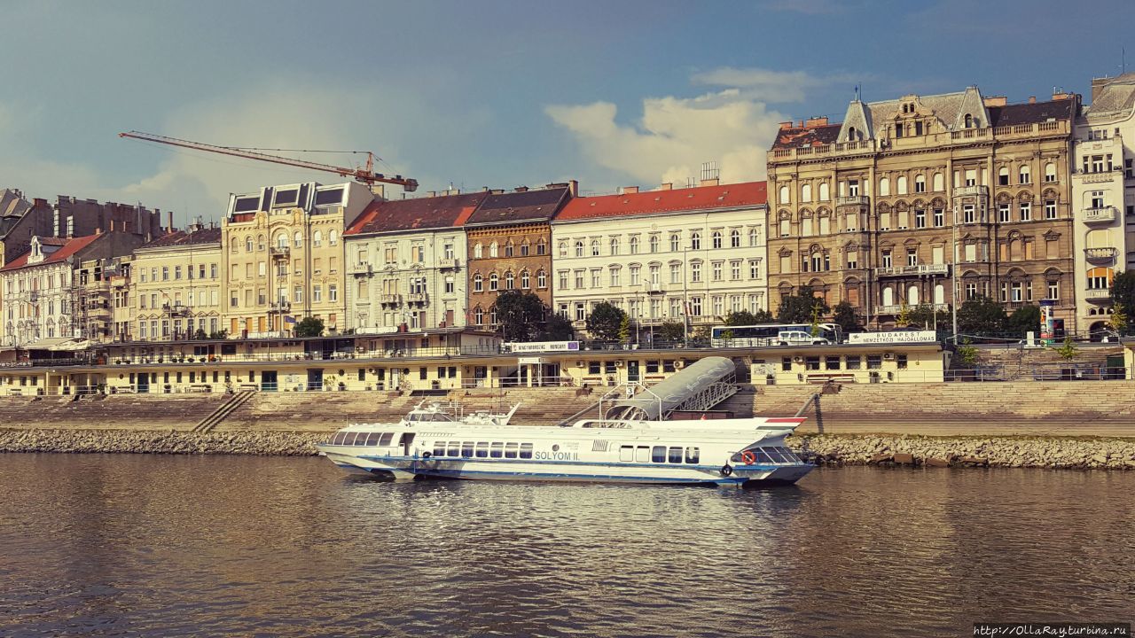 Вид с Дуная на Пешт