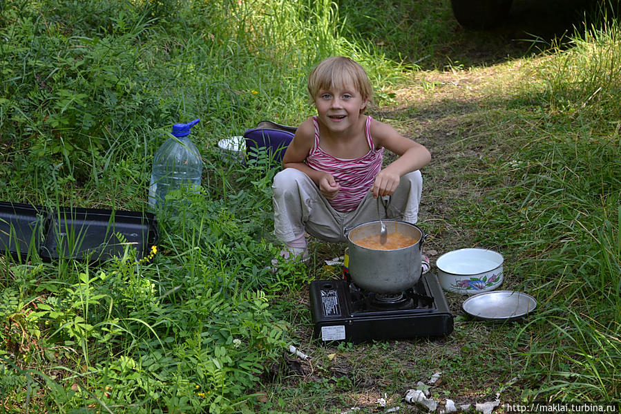 Дочка готовит... Шушенское, Россия