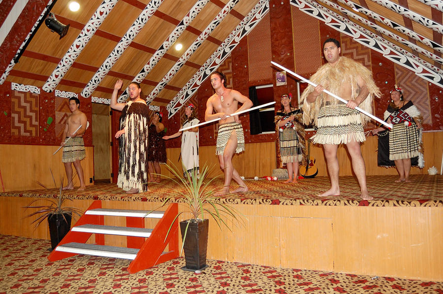 Этнографический музей Te Puia. Концерт маори Роторуа, Новая Зеландия