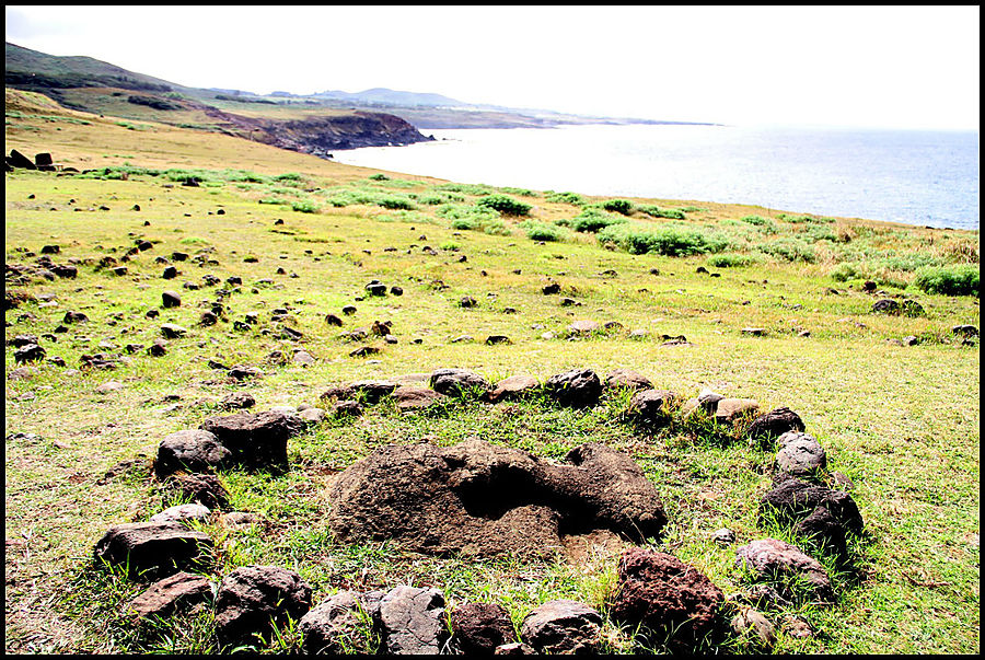 Достопримечательности острова Пасхи (AHU VINAPU) Остров Пасхи, Чили