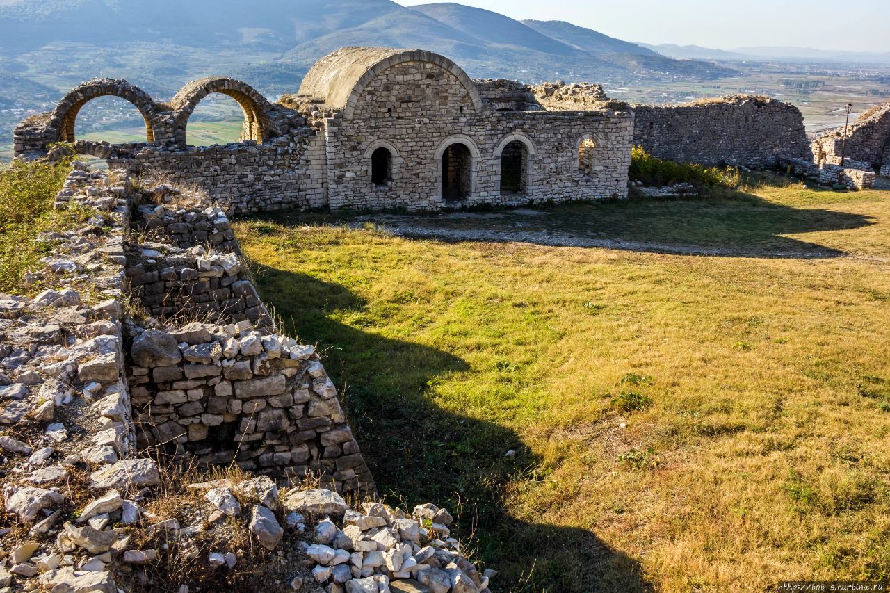 Shqiperia 16860. Берат. Жемчужина Албании Берат, Албания