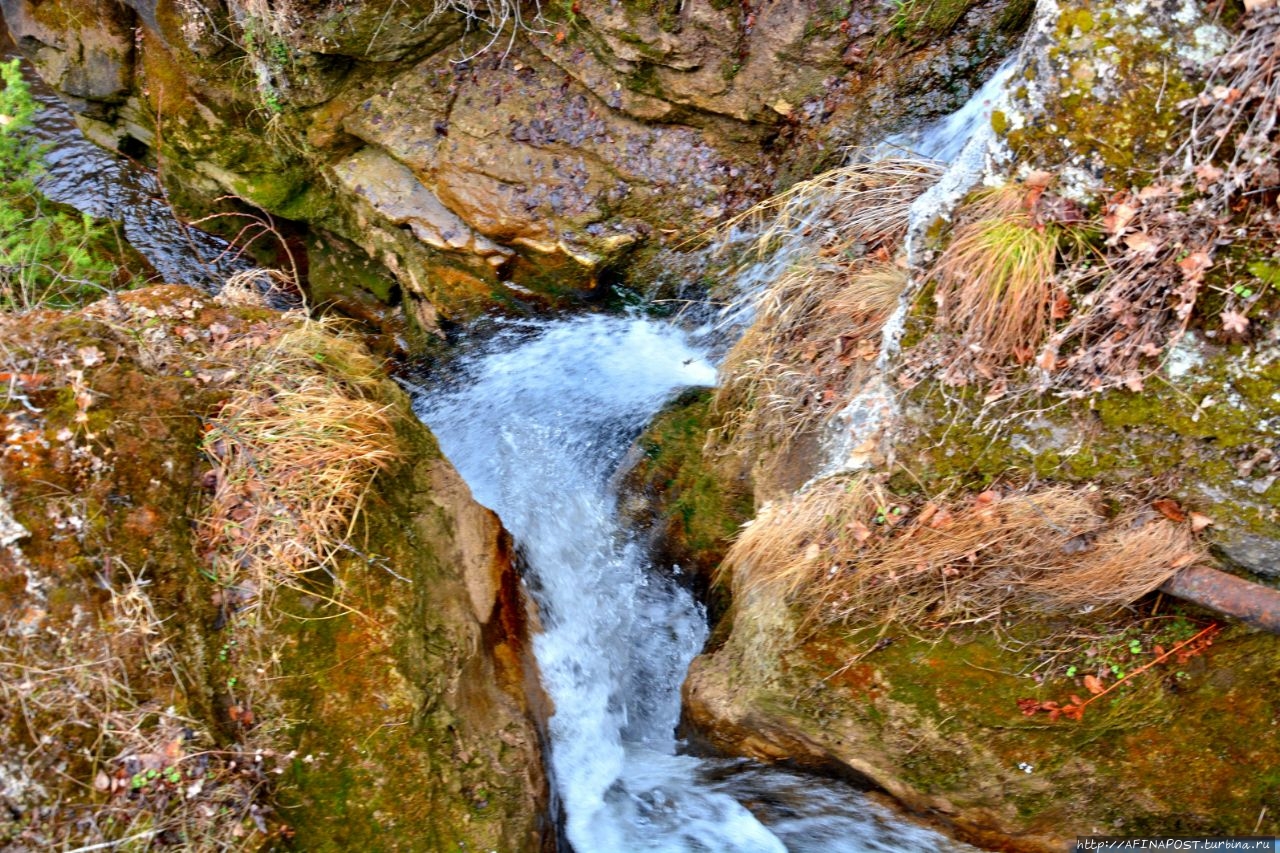 Урочище Медовые водопады Красный Курган, Россия