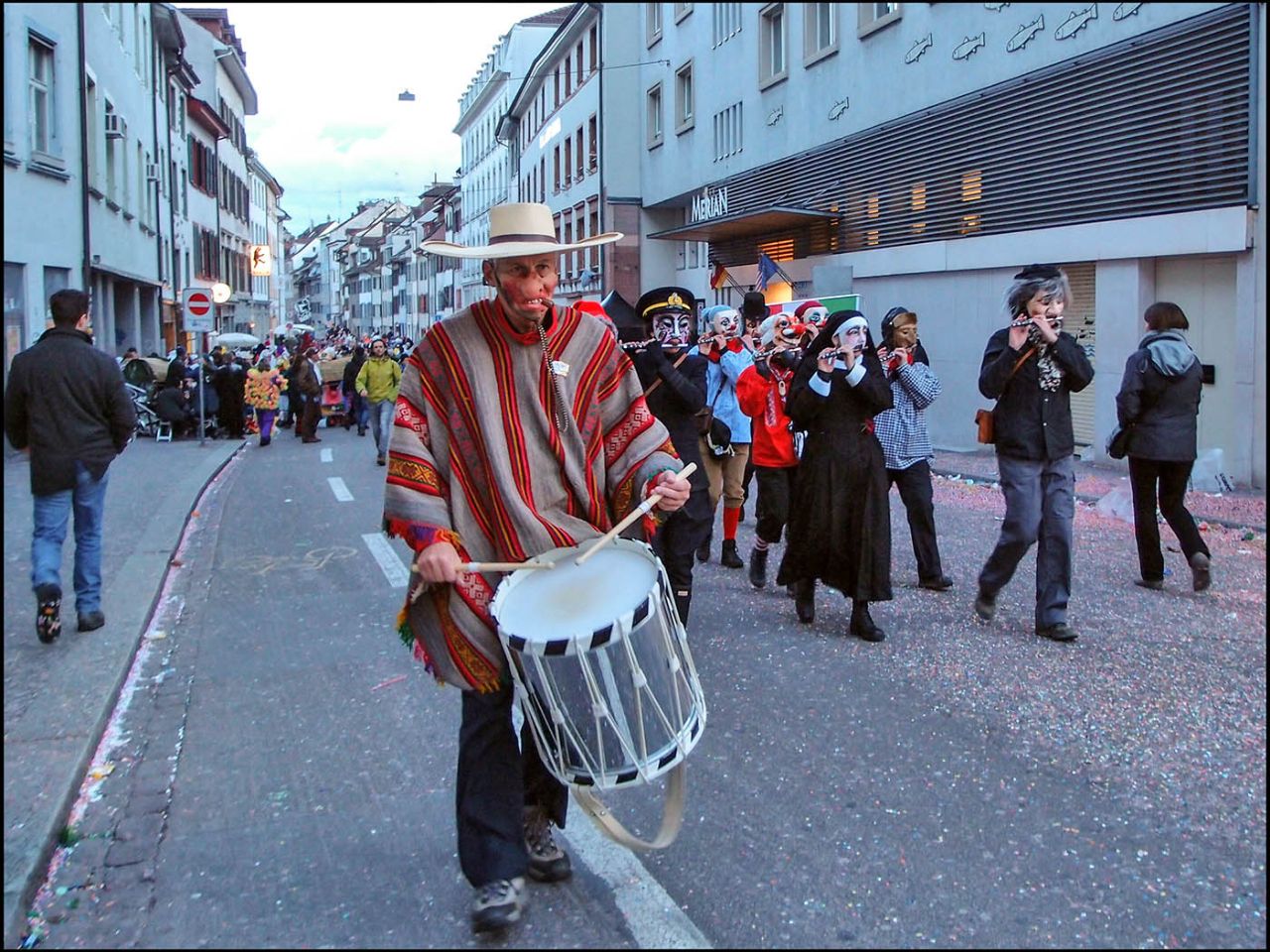 Фонари карнавального Базеля Базель, Швейцария
