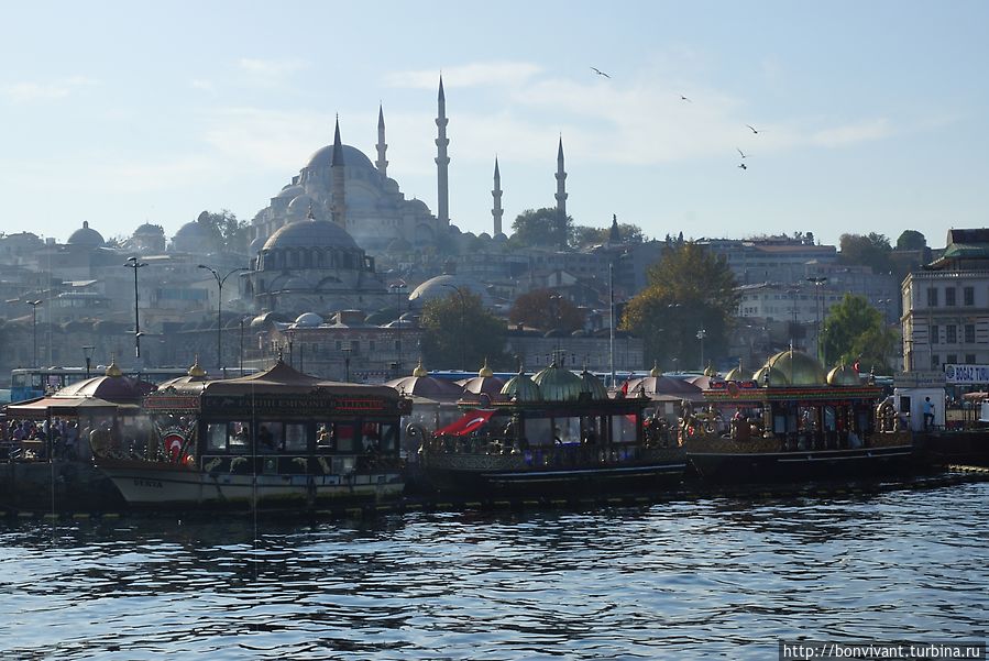 Это не просто барки, а кухни на плаву Стамбул, Турция