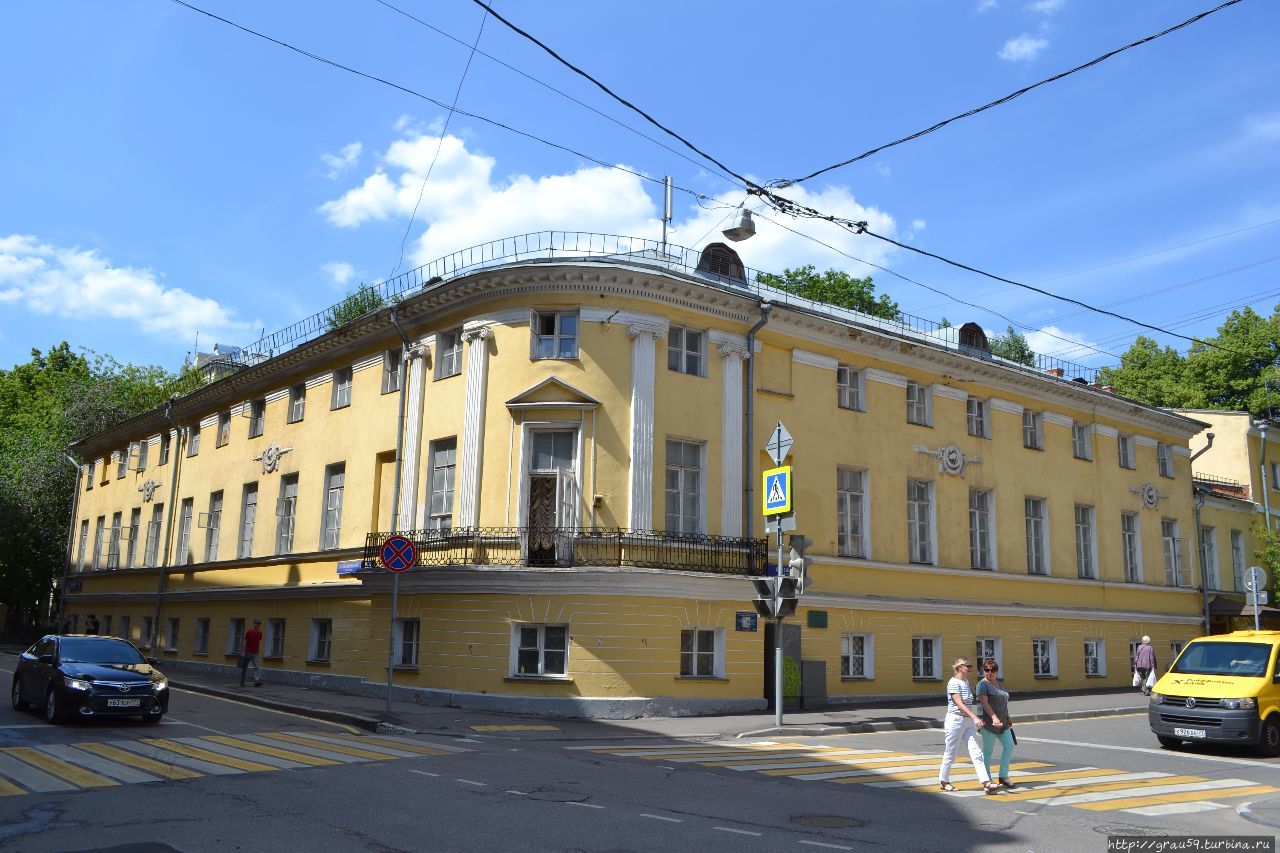 Дом Дворцового ведомства / Building of the Palace Board