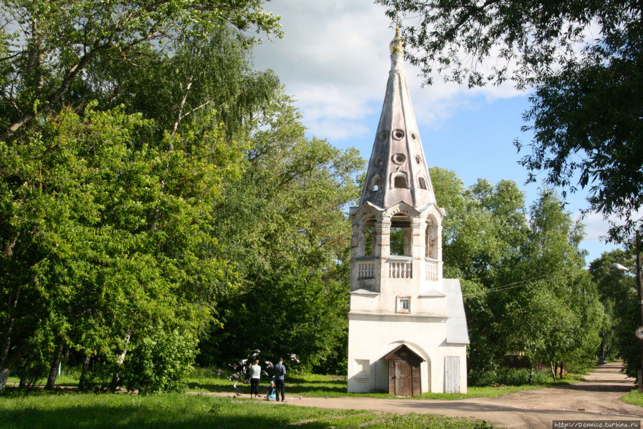 Колокольня Введенского монастыря / Bell tower of Vvedensky monastery