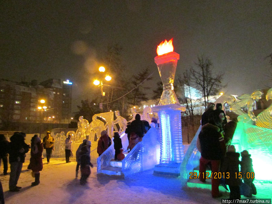 Прогулка по Новогоднему ледовому городку Красноярск, Россия