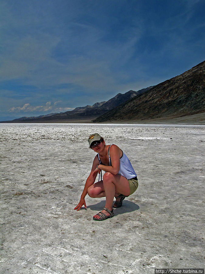 Долина Смерти. Badwater basin — пешком на глубине 86 метров Национальный парк Долина Смерти, CША