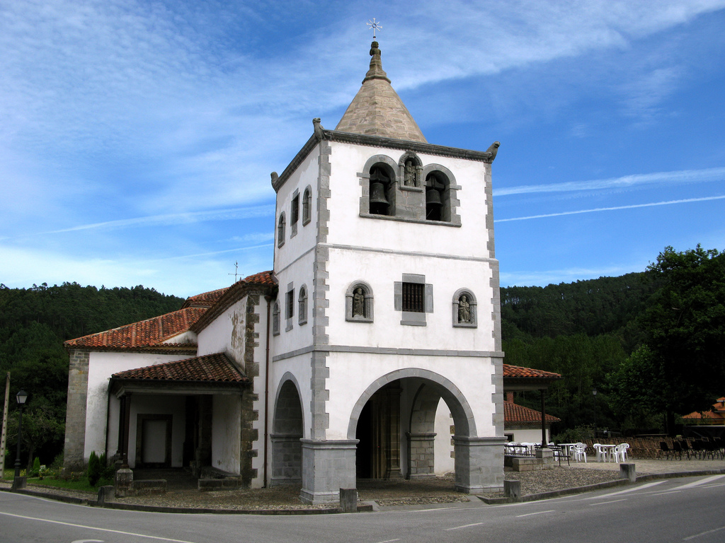 Церковь Святой Марии в Сото-де-Луинья / Iglesia de Santa Maria