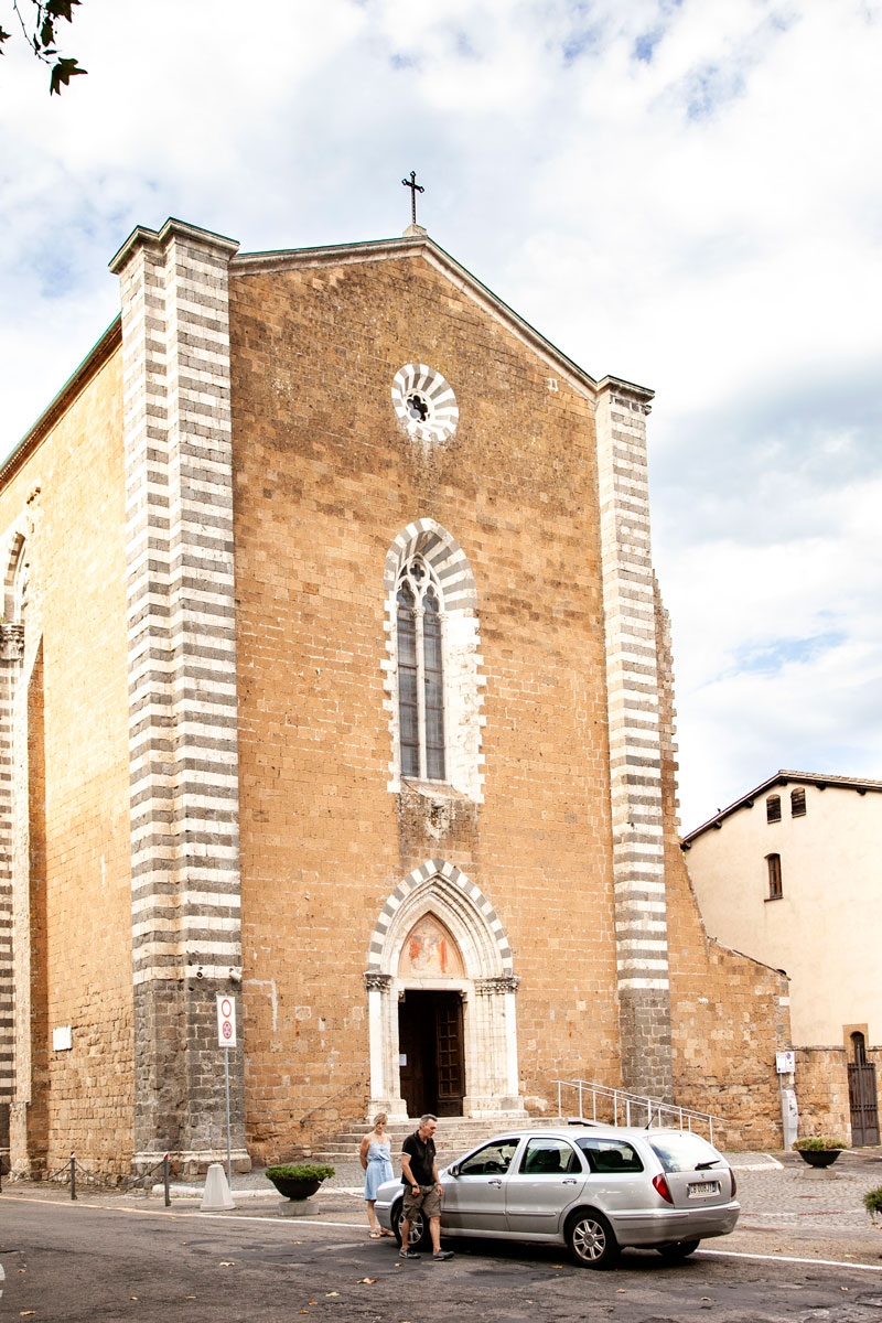 Архитектура средневекового центра города Orvieto (Umbria) Орвието, Италия