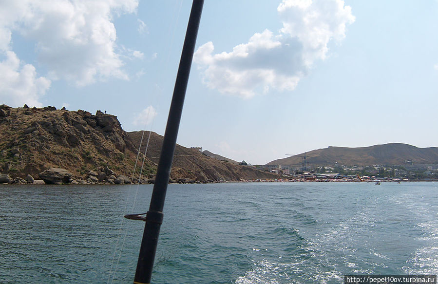 Орджоникидзе за кормой.