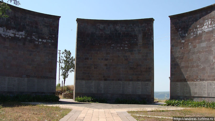 Братская могила Степанакерт, Азербайджан
