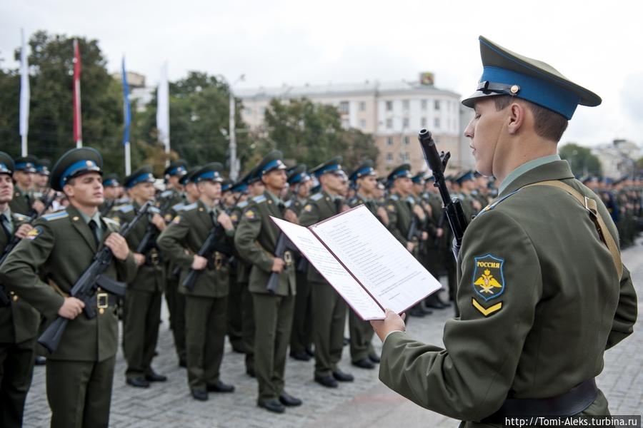 На брусчатке главной площади (Воронеж) Воронеж, Россия