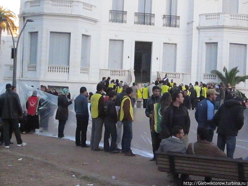 Рабат. Митинг в центре Рабат, Марокко
