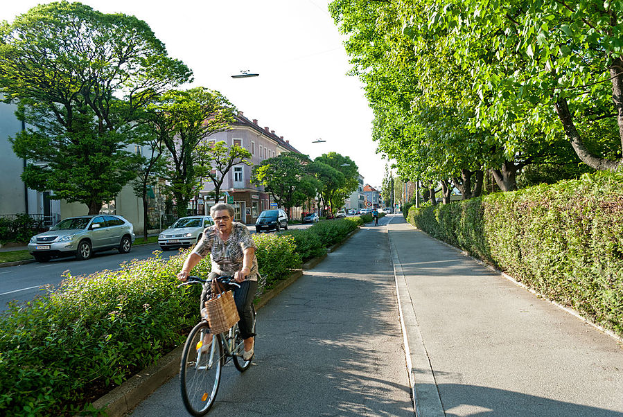 А район показался достаточно уютным.