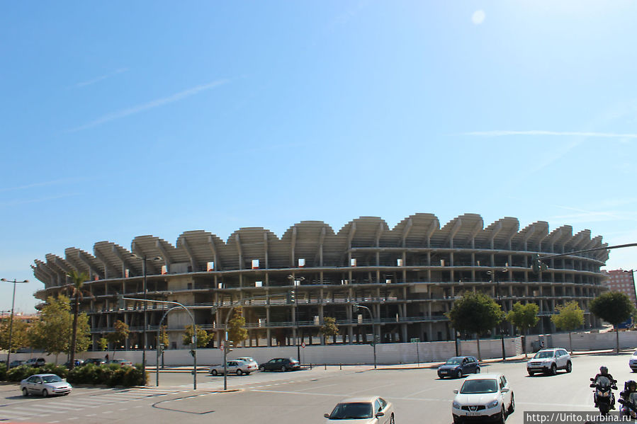 Estadio Nuevo Mestalla в стадии строительства