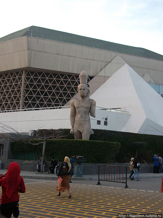 Статуя Сотера Александрия, Египет