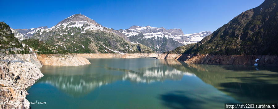 Lac d'Emosson — голубое озеро на 1900 м. Шамони, Франция