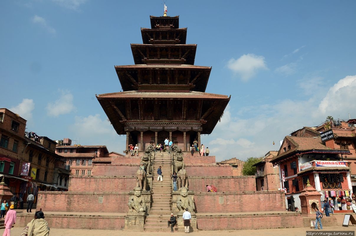 Храм Ньятапола. Из интернета Бхактапур, Непал