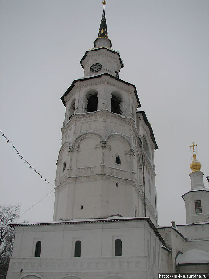 Колокольня Успенкского собора Великий Устюг, Россия