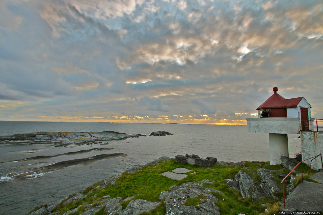маяк Фхёлёй Мостерёй, Норвегия