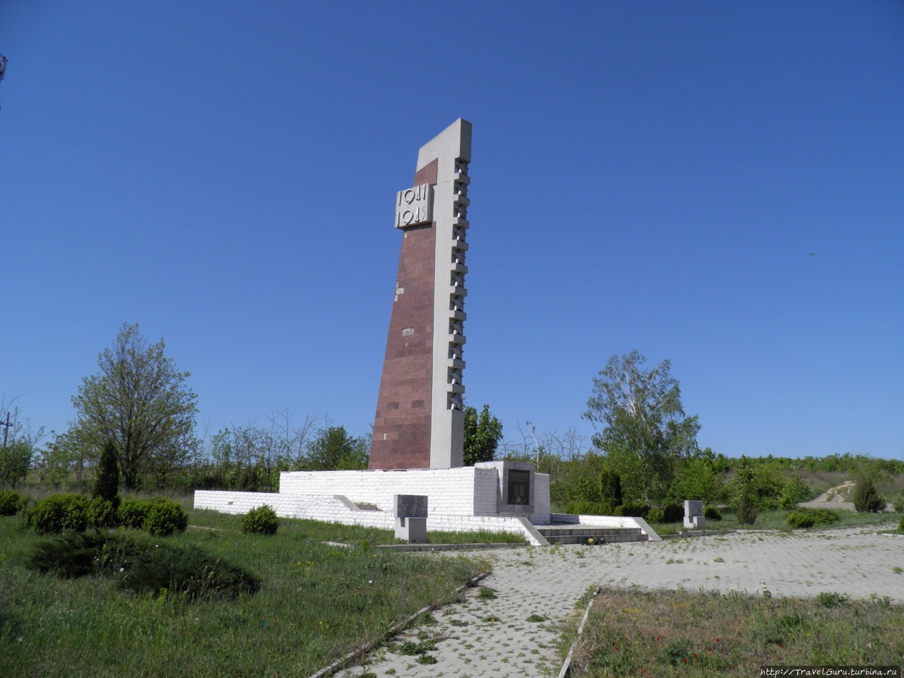 Мёртвый Днестр, 11 героев и именитое вино местного шато Штефан-Водский район, Молдова
