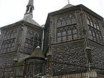 Церковь св. Екатерины — самая большая из деревянных церквей во Франции.