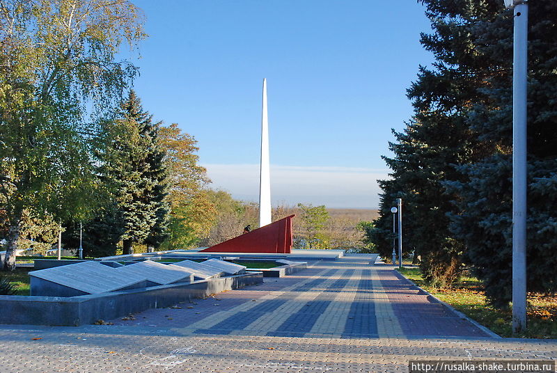 Погода в аксае ростовской. Площадь героев Аксай. Аксай Ростовская область. Аллея героев Аксай. Парк в Аксае Ростовской области.