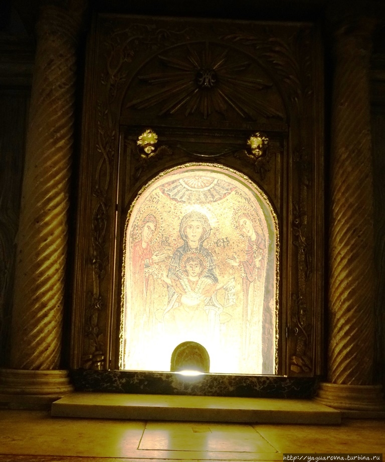 Базилика Санта Прасседе Рим, Италия
