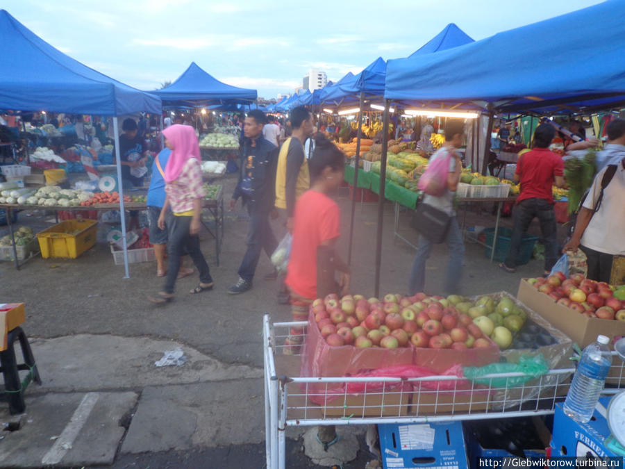 Рынок / Pasar Buah-buahan