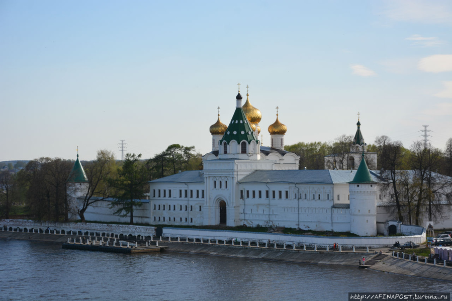 Краса России. Свято-Троицкий Ипатьевский монастырь Кострома, Россия