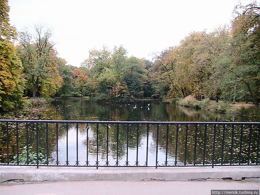 Дворец на воде и амфитеатр Варшава, Польша