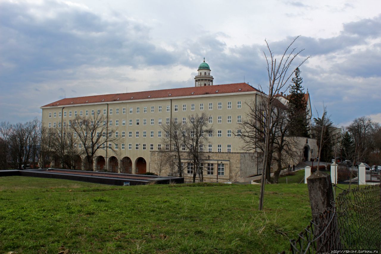 Тысячелетний бенедиктинский монастырь в Паннонхальме и ...