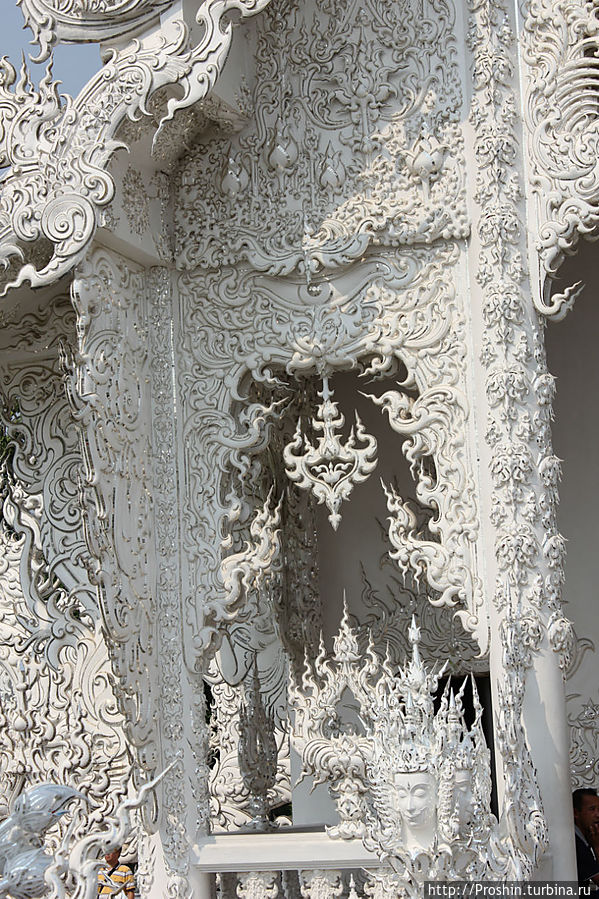 Чианграй, 5-й день, Ват  Ронг Кун (Wat Rong Koon) Чианграй, Таиланд