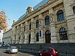 дворец юстиции на набережной