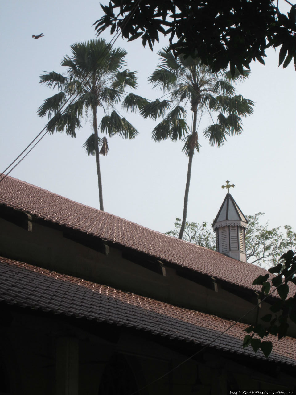 Посещение единственной в Мьянме армянской церкви Янгон, Мьянма