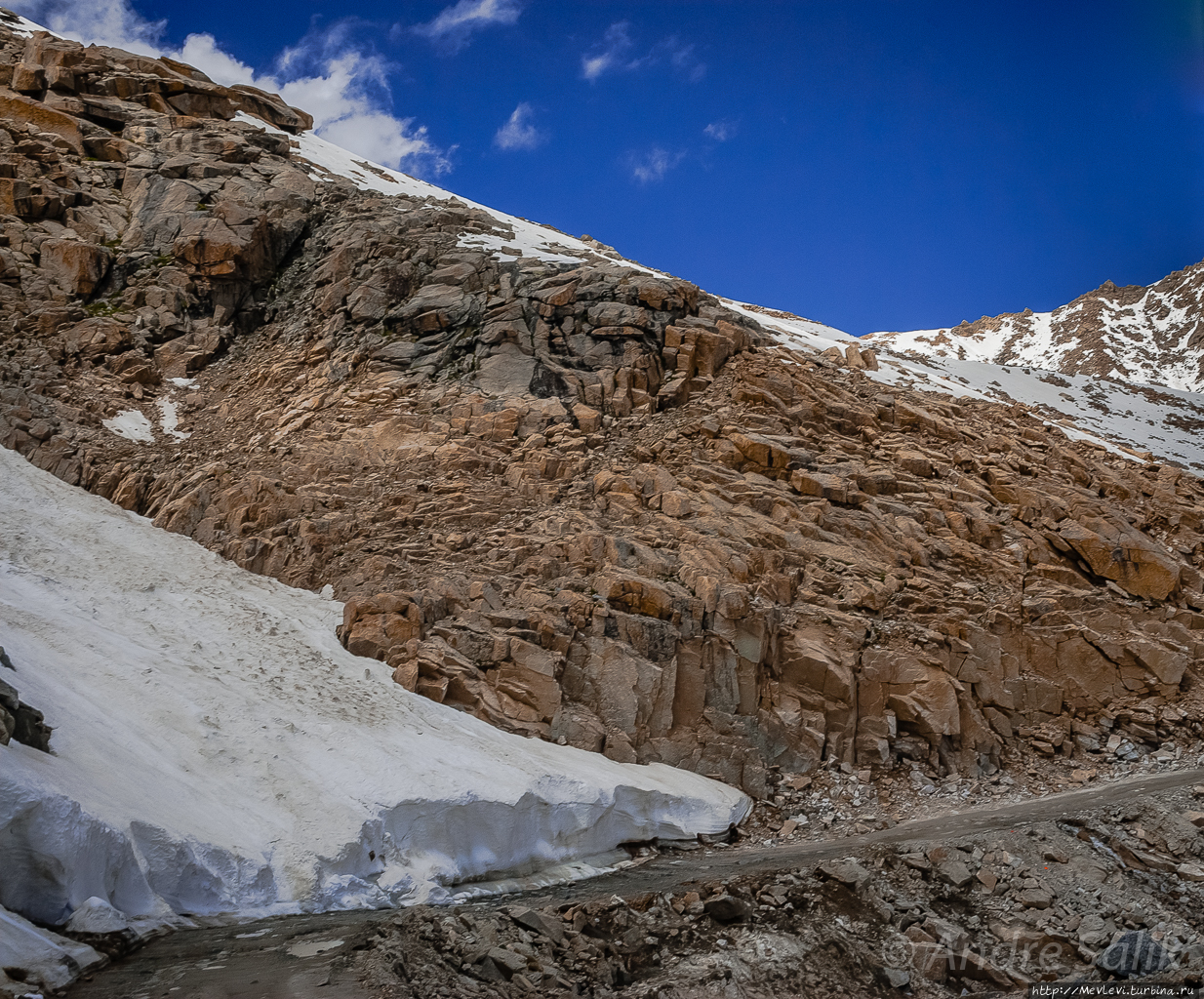 На высокогорном перевале Лех, Индия