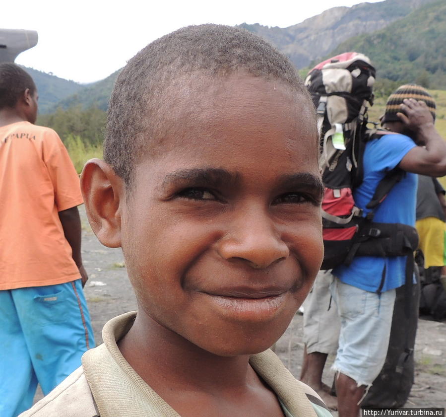 Мальчик народности Дани Вамена, Индонезия
