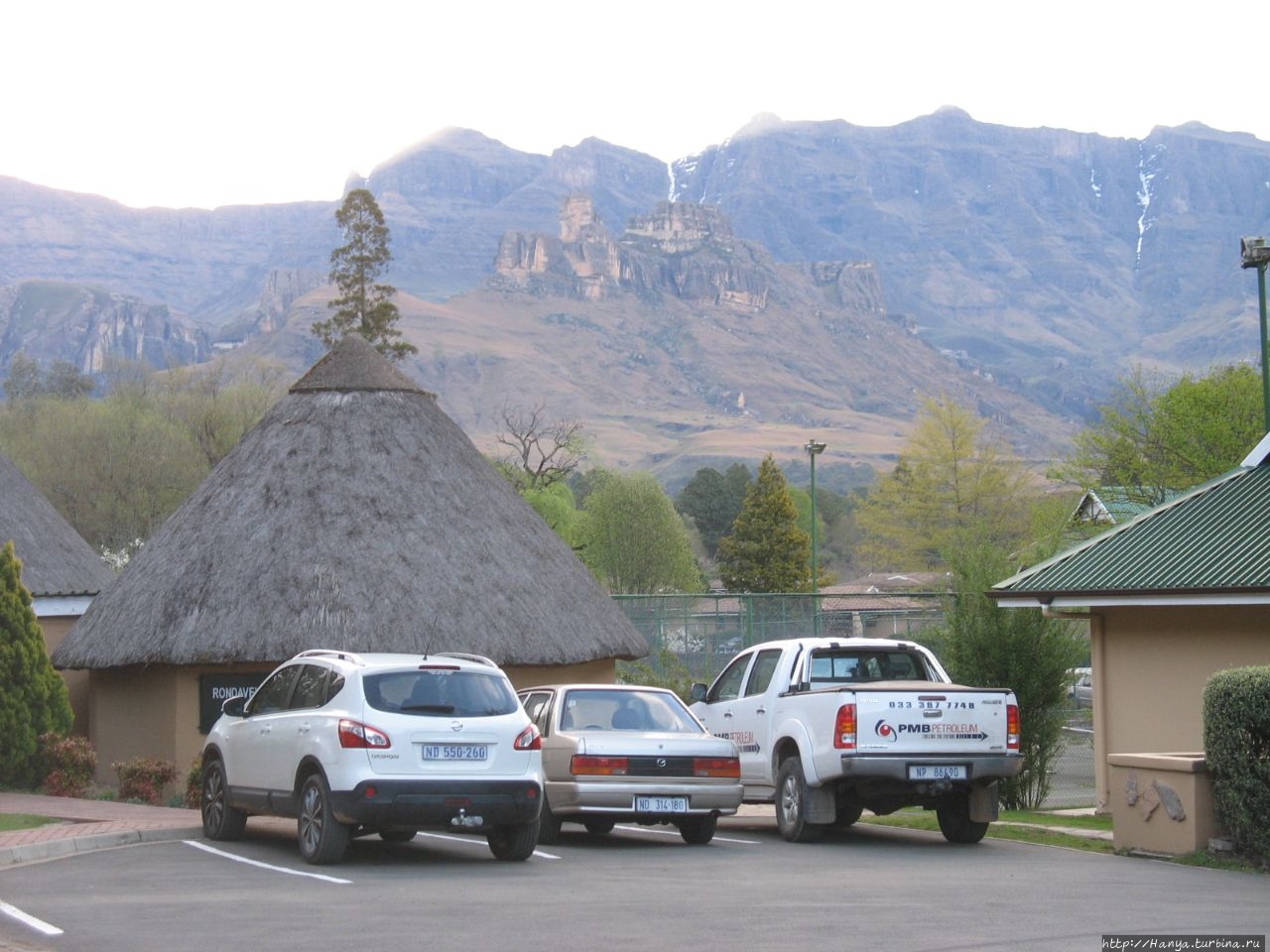 Отель Drakensberg Gardens Golf & Spa Resort 3* Ховик, ЮАР