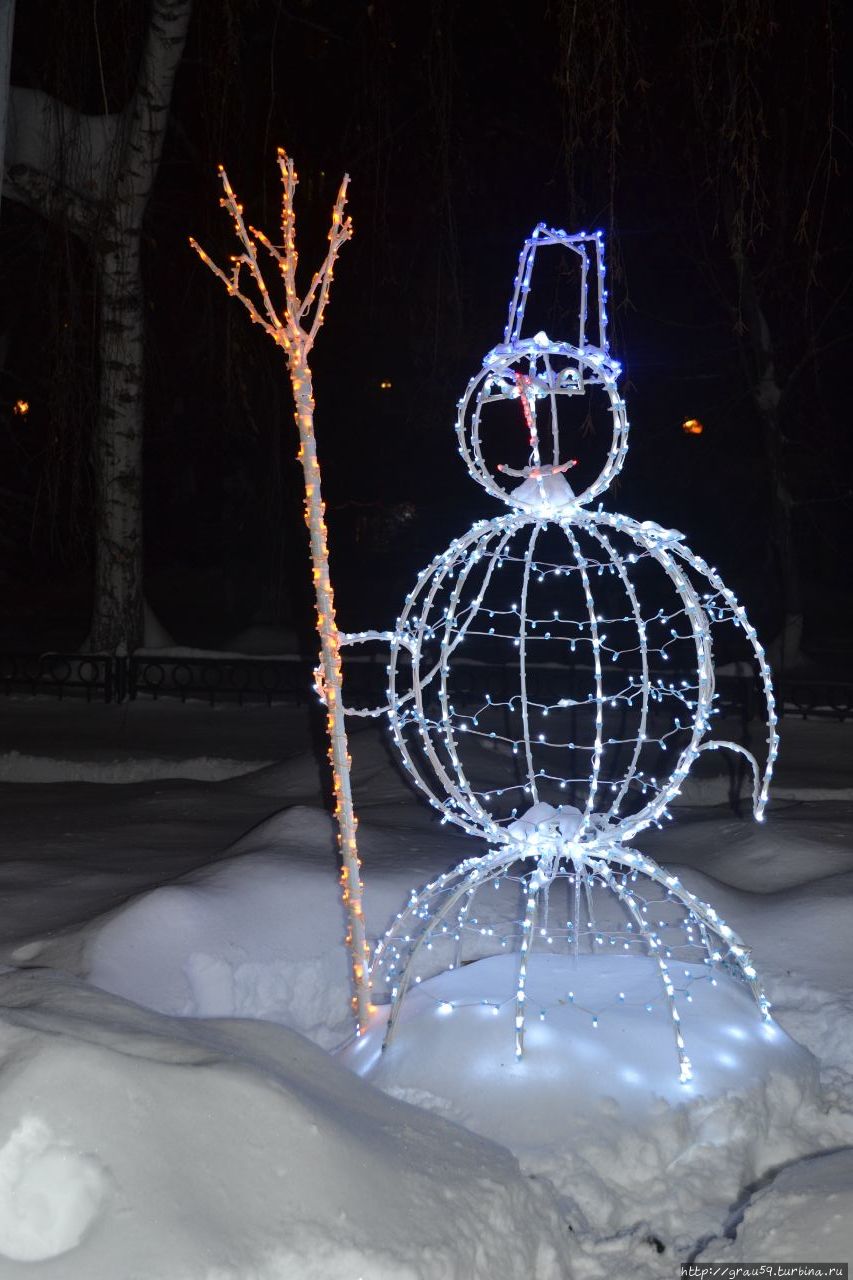 Новогодние огни ночного Саратова Саратов, Россия