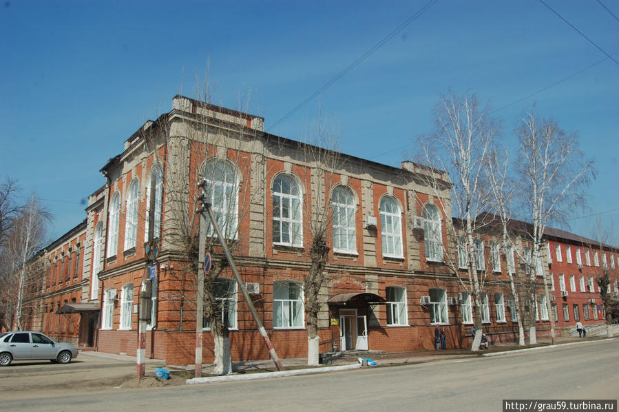 Здание реального училища Петровск, Россия