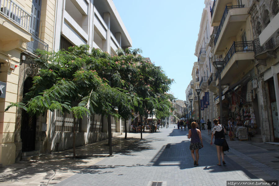 Улица 25 Августа Остров Крит, Греция