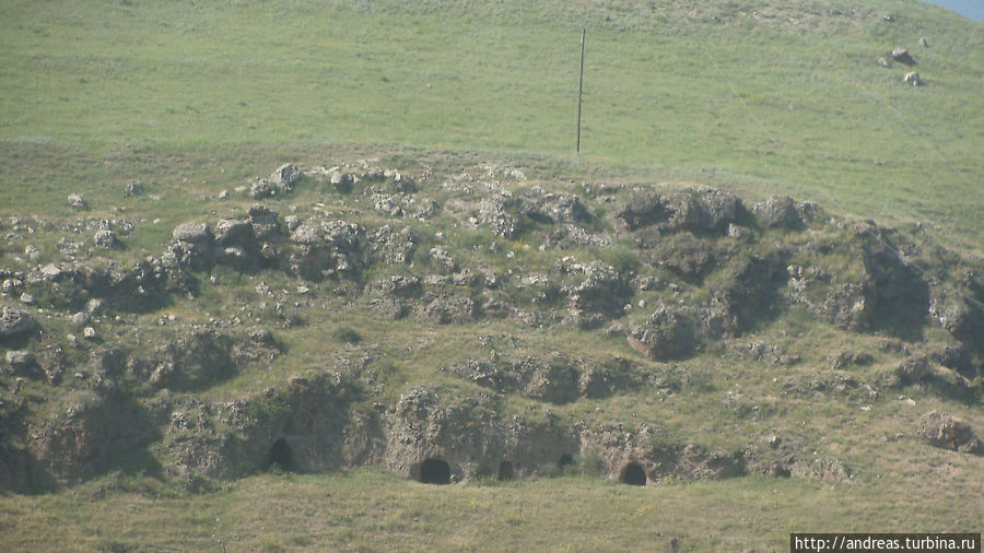 В прошлом эти пещеры были заселены людьми Армения