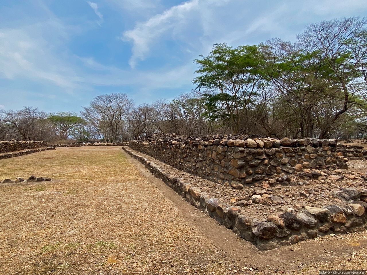 Археологическая зона Чиуатан Древний город Сиуатан, Сальвадор