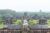 Западные ворота Ангкор Ваата и две главные бибилиотеки