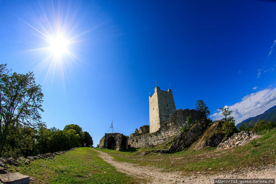 развалины крепости Сухум, Абхазия