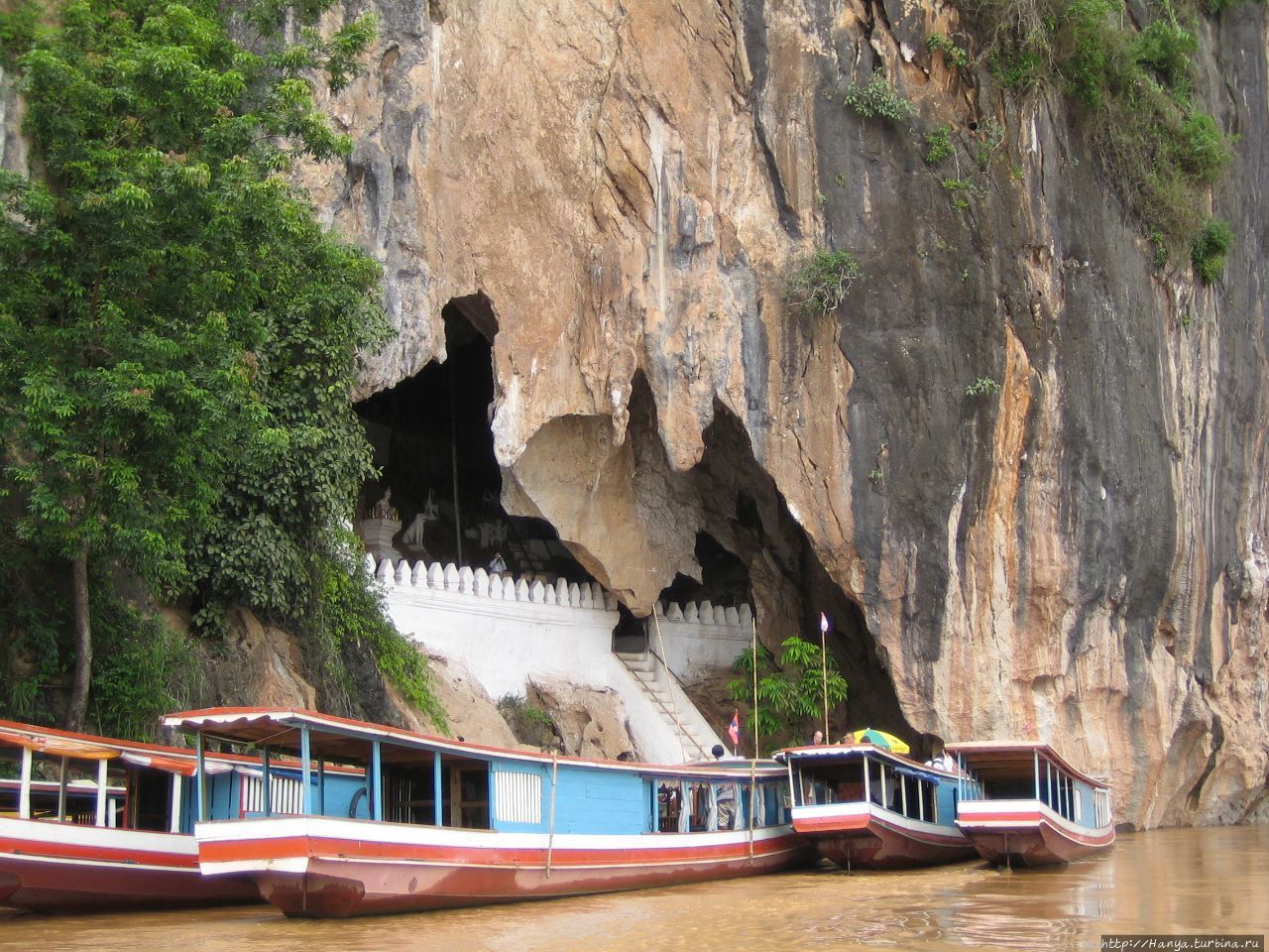 Пещеры Пак-У Луанг-Прабанг, Лаос
