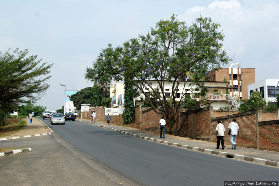 В гостях у бегемотика (А в глазах Африка — 76) Бужумбура, Бурунди