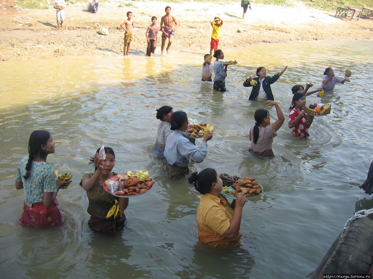 Река Иравади (Ayeyawady)