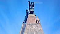 Памятник Великому Князю Литовскому Гедиминасу (Кафедральная площадь)